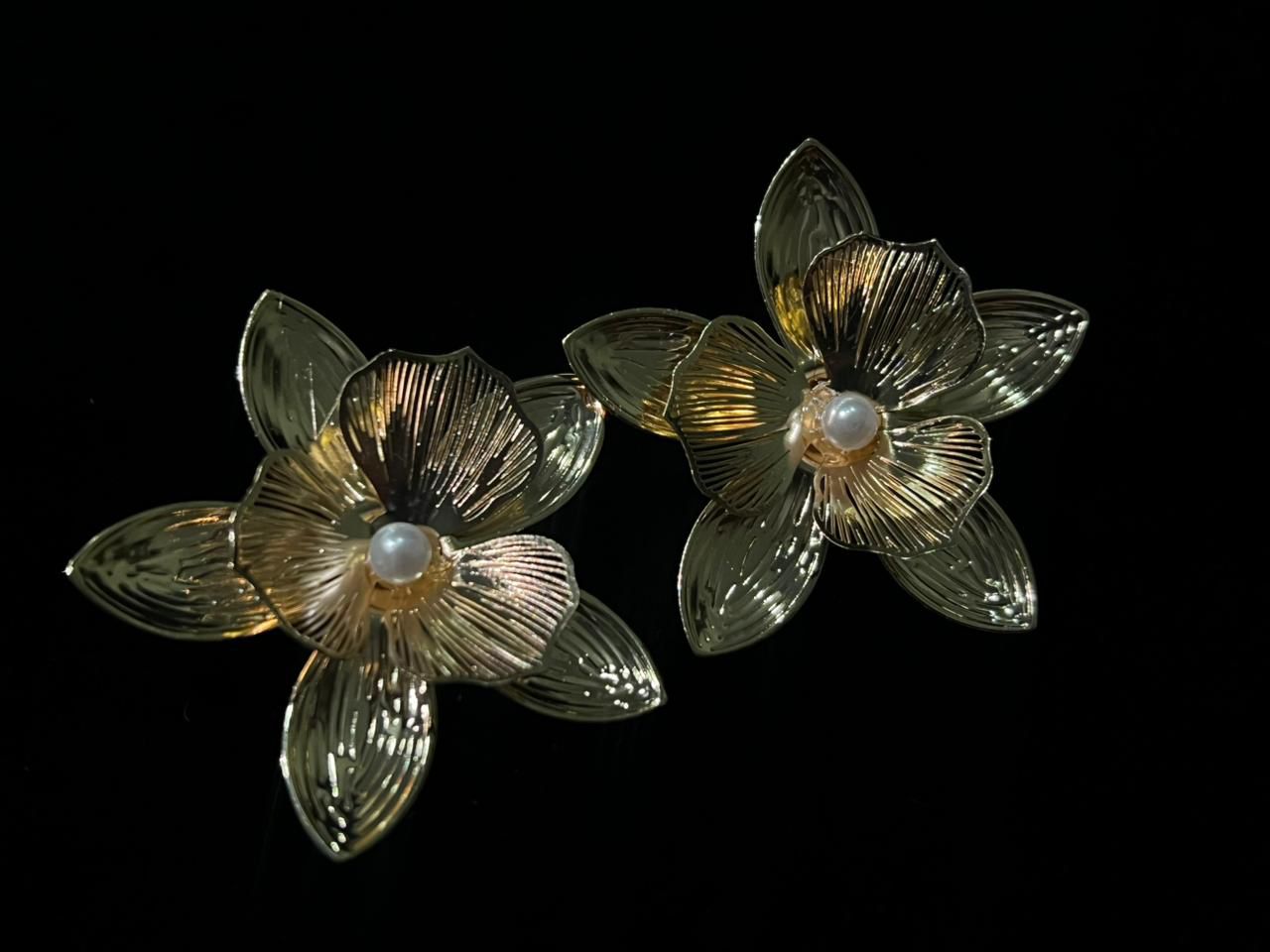 Metallic Flower Earrings